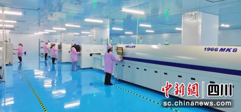 在当今高速发展的电子产品行业中，柔性电路板（Flexible Printed Circuit, FPC）正逐渐成为电子制造领域的新宠。本文将从多个维度对比分析几家柔性电路板的龙头企业，帮助您了解这一行业的最新动态。